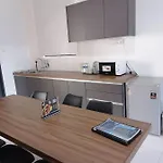 Cityviu At Imperio Professional Suites